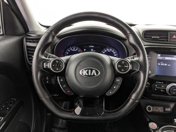 Kia Soul II Рестайлинг с пробегом 2017 года, цена 1 300 000 рублей, 138303 км, хэтчбек, Автокод Объявления
