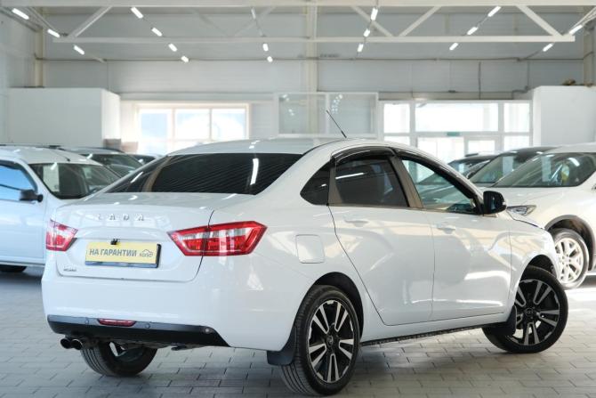 Lada (ВАЗ) Vesta I с пробегом 2021 года, цена 999 000 рублей, 92000 км, седан, Автокод Объявления