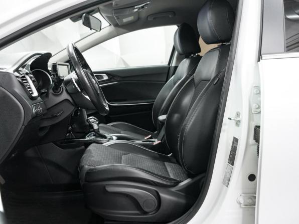 Kia Ceed III с пробегом 2018 года, цена 1 690 000 рублей, 98048 км, хэтчбек, Автокод Объявления