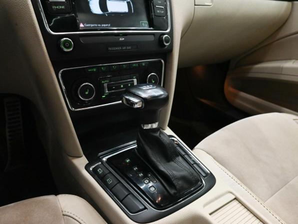 Skoda Superb II с пробегом 2012 года, цена 1 000 000 рублей, 267673 км, универсал, Автокод Объявления