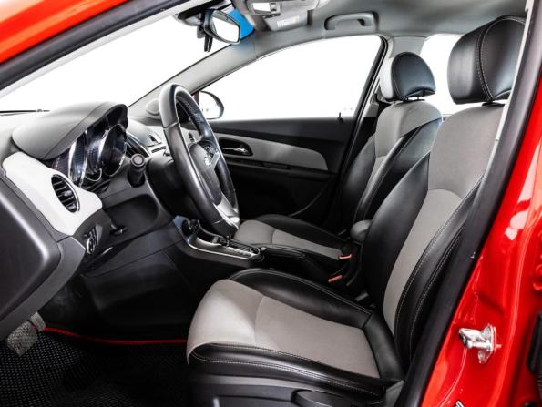 Chevrolet Cruze I Рестайлинг с пробегом 2014 года, цена 799 000 рублей, 227758 км, хэтчбек, Автокод Объявления