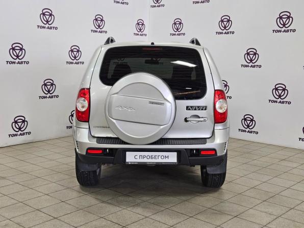 Chevrolet Niva I Рестайлинг с пробегом 2013 года, цена 388 000 рублей, 268490 км, внедорожник, Автокод Объявления