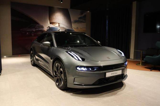 Zeekr 001 I с пробегом 2022 года, цена 4 700 000 рублей, 29600 км, хэтчбек, Автокод Объявления