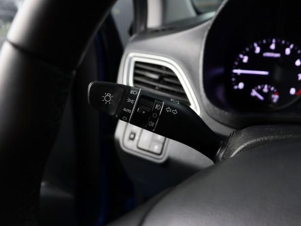 Hyundai Solaris II с пробегом 2019 года, цена 1 350 000 рублей, 106665 км, седан, Автокод Объявления