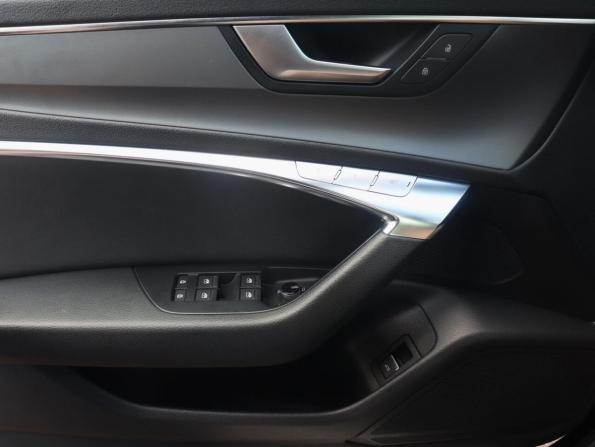 Audi A6 V (C8) с пробегом 2019 года, цена 3 326 000 рублей, 215683 км, седан, Автокод Объявления