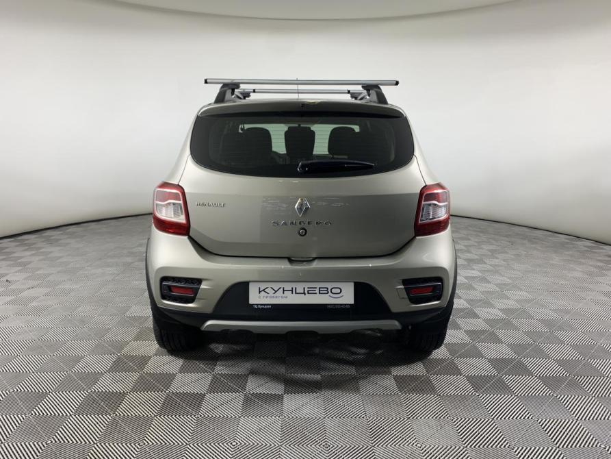 Renault Sandero II Москва  - изображение 6