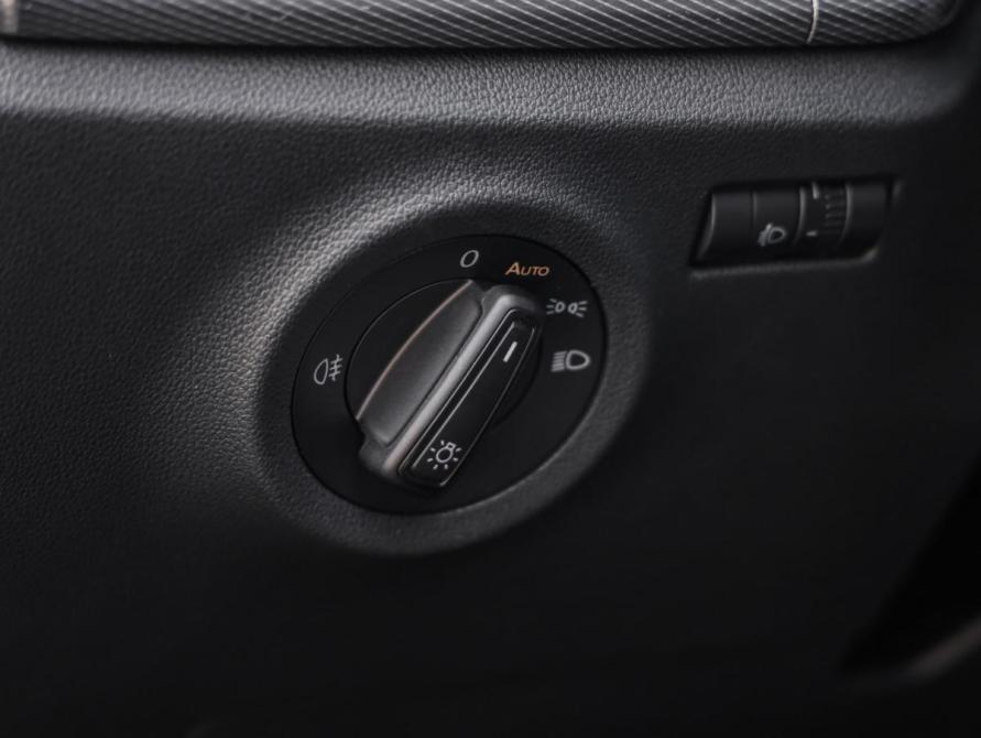 Volkswagen Polo VI Санкт-Петербург  - изображение 18
