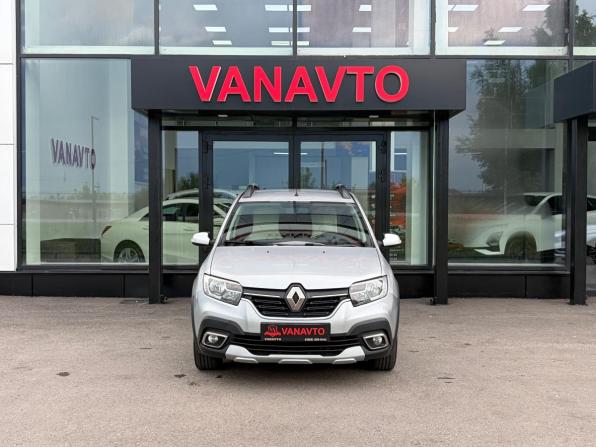 Renault Sandero II Рестайлинг с пробегом 2020 года, цена 1 290 000 рублей, 38000 км, хэтчбек, Автокод Объявления