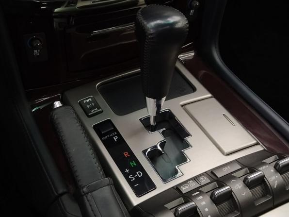 Lexus LX III Рестайлинг с пробегом 2012 года, цена 3 900 000 рублей, 242654 км, внедорожник, Автокод Объявления