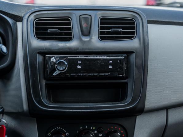 Renault Sandero II с пробегом 2014 года, цена 612 000 рублей, 138390 км, хэтчбек, Автокод Объявления