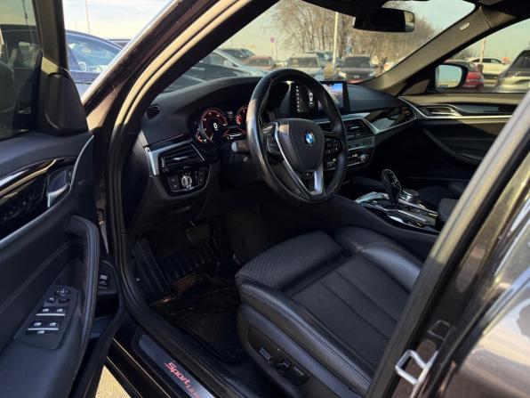 BMW 5 серии VII (G30/G31/G38) с пробегом 2018 года, цена 3 130 000 рублей, 129871 км, седан, Автокод Объявления