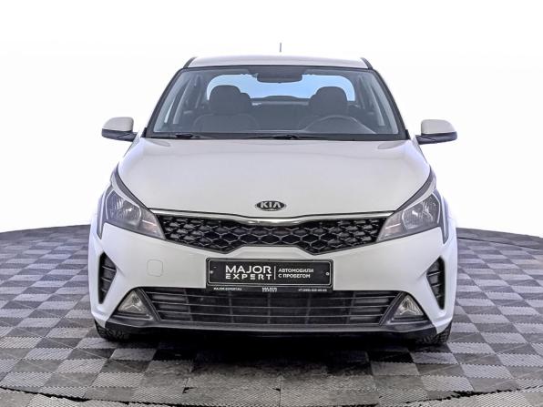 Kia Rio IV Рестайлинг с пробегом 2021 года, цена 1 540 000 рублей, 91232 км, седан, Автокод Объявления