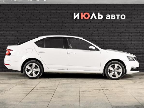 Skoda Octavia III (A7) Рестайлинг с пробегом 2019 года, цена 2 500 000 рублей, 81847 км, лифтбек, Автокод Объявления