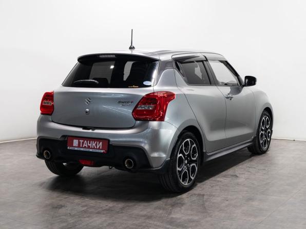 Suzuki Swift V с пробегом 2018 года, цена 1 560 000 рублей, 76426 км, хэтчбек, Автокод Объявления