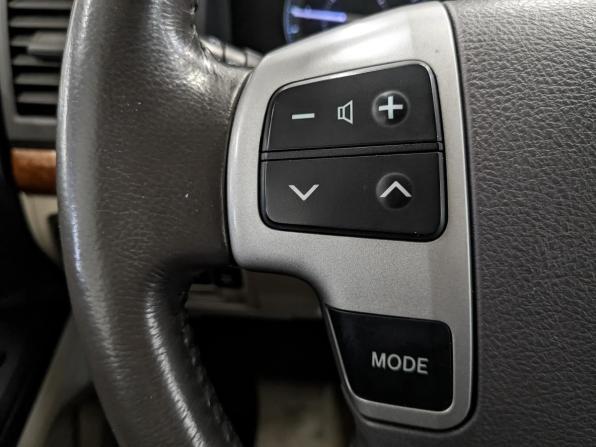 Toyota Land Cruiser 200 Series Рестайлинг 1 с пробегом 2012 года, цена 4 315 000 рублей, 129010 км, внедорожник, Автокод Объявления