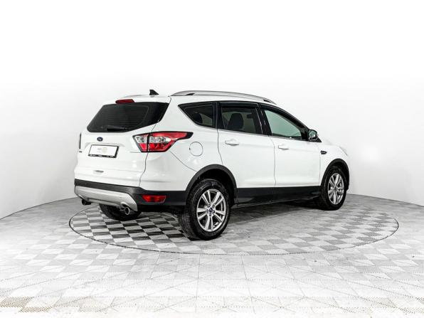 Ford Kuga II Рестайлинг с пробегом 2019 года, цена 1 490 000 рублей, 219415 км, внедорожник, Автокод Объявления