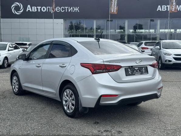 Hyundai Solaris II с пробегом 2019 года, цена 1 385 000 рублей, 125000 км, седан, Автокод Объявления