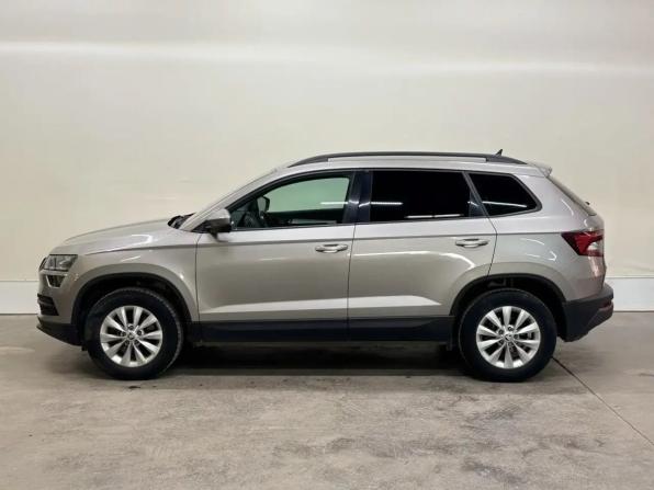 Skoda Karoq I с пробегом 2021 года, цена 2 117 000 рублей, 110000 км, внедорожник, Автокод Объявления