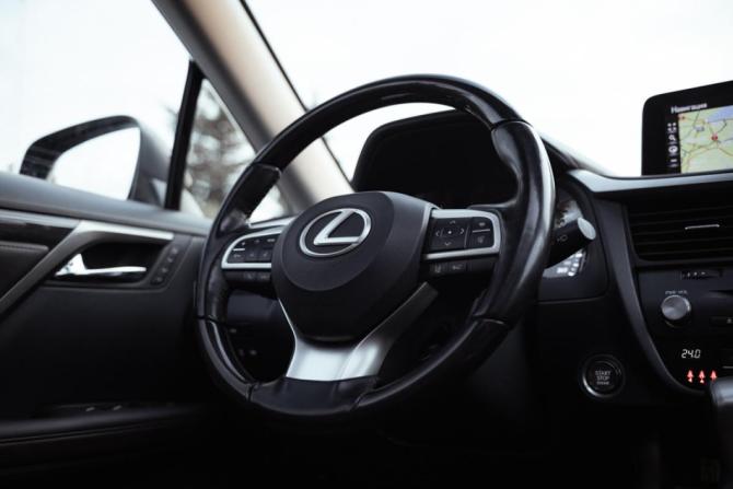 Lexus RX IV Рестайлинг с пробегом 2021 года, цена 6 400 000 рублей, 54918 км, внедорожник, Автокод Объявления