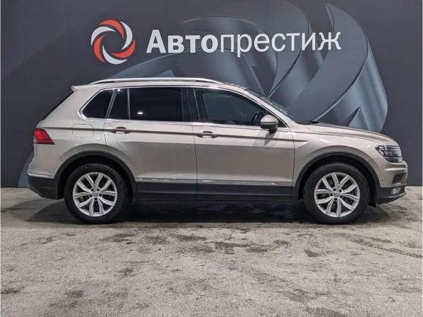 Volkswagen Tiguan II с пробегом 2017 года, цена 2 800 000 рублей, 107930 км, внедорожник, Автокод Объявления