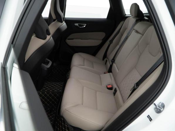 Volvo XC60 II Рестайлинг 2 с пробегом 2025 года, цена 6 098 999 рублей, 276 км, внедорожник, Автокод Объявления