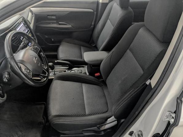 Mitsubishi Outlander III Рестайлинг 2 с пробегом 2018 года, цена 2 190 000 рублей, 51500 км, внедорожник, Автокод Объявления