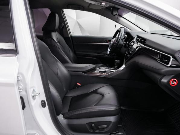 Toyota Camry VIII (XV70) с пробегом 2019 года, цена 3 045 000 рублей, 120136 км, седан, Автокод Объявления