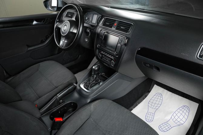 Volkswagen Jetta VI с пробегом 2012 года, цена 859 000 рублей, 222798 км, седан, Автокод Объявления