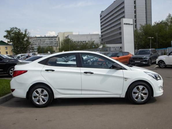 Hyundai Solaris I Рестайлинг с пробегом 2015 года, цена 1 078 000 рублей, 105276 км, седан, Автокод Объявления