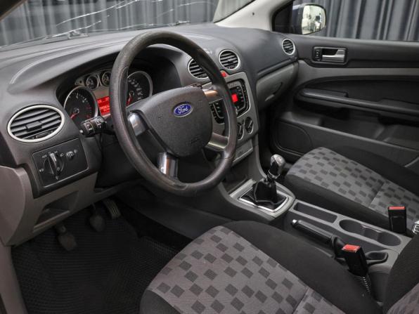 Ford Focus II Рестайлинг с пробегом 2008 года, цена 419 000 рублей, 299000 км, седан, Автокод Объявления