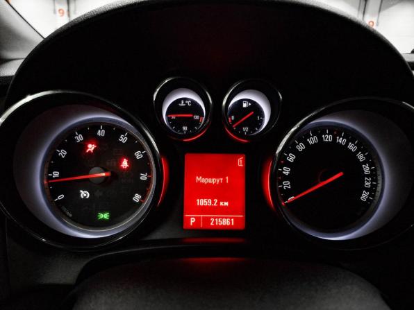 Opel Astra J с пробегом 2010 года, цена 499 000 рублей, 215862 км, хэтчбек, Автокод Объявления