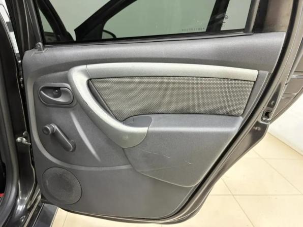 Renault Duster I Рестайлинг с пробегом 2018 года, цена 900 000 рублей, 166026 км, внедорожник, Автокод Объявления
