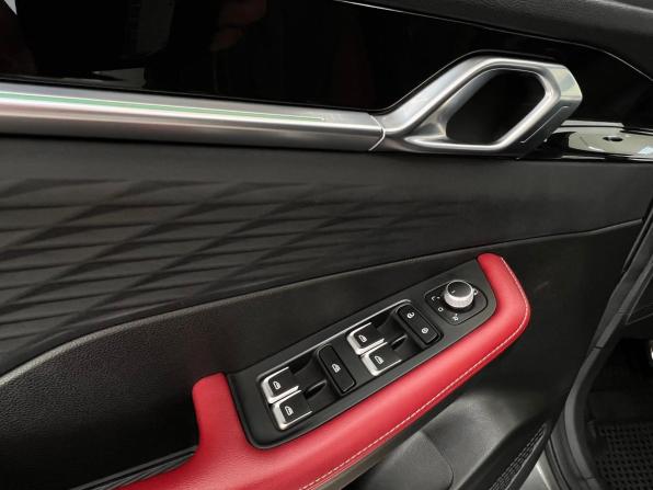 Geely Coolray I Рестайлинг с пробегом 2024 года, цена 2 250 000 рублей, 39050 км, внедорожник, Автокод Объявления