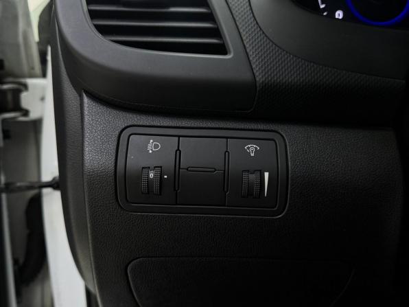 Hyundai Solaris I с пробегом 2013 года, цена 990 000 рублей, 69067 км, хэтчбек, Автокод Объявления