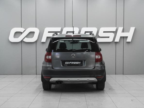 Skoda Yeti I с пробегом 2013 года, цена 885 000 рублей, 289702 км, внедорожник, Автокод Объявления