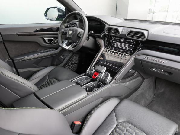 Lamborghini Urus I Рестайлинг с пробегом 2023 года, цена 32 500 000 рублей, 44063 км, внедорожник, Автокод Объявления