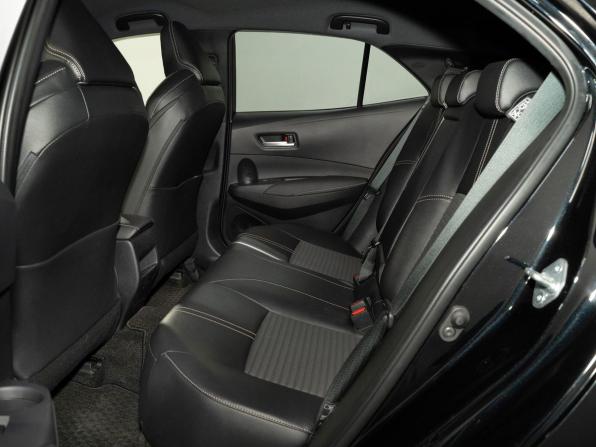 Toyota Corolla XII (E210) с пробегом 2020 года, цена 1 900 000 рублей, 35227 км, хэтчбек, Автокод Объявления