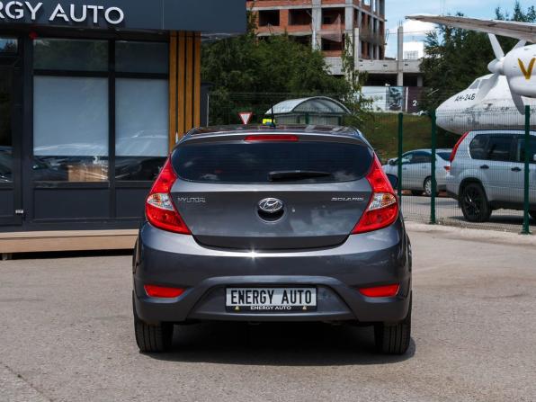 Hyundai Solaris I с пробегом 2012 года, цена 650 000 рублей, 182955 км, хэтчбек, Автокод Объявления
