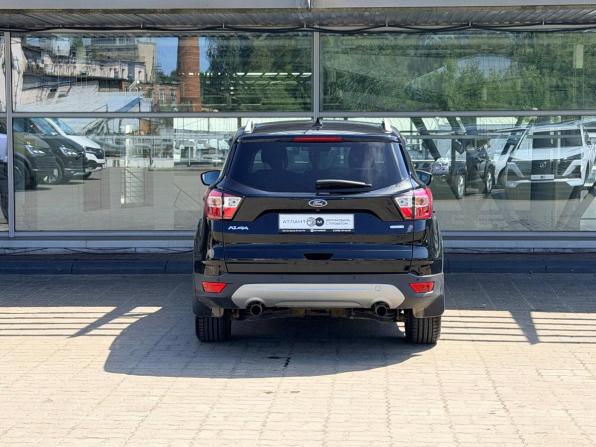 Ford Kuga II Рестайлинг с пробегом 2017 года, цена 1 510 000 рублей, 172427 км, внедорожник, Автокод Объявления