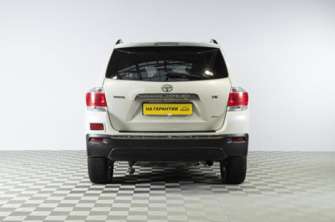 Toyota Highlander II (XU40) с пробегом 2013 года, цена 2 129 000 рублей, 300000 км, внедорожник, Автокод Объявления