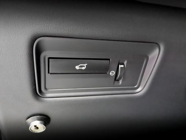 Land Rover Range Rover Sport II с пробегом 2015 года, цена 4 600 000 рублей, 51131 км, внедорожник, Автокод Объявления