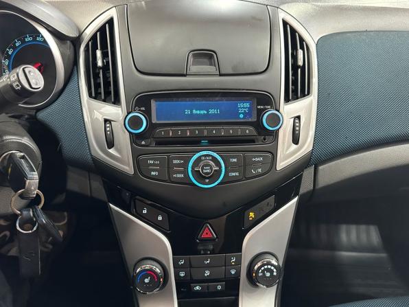 Chevrolet Cruze I Рестайлинг с пробегом 2013 года, цена 735 000 рублей, 214535 км, хэтчбек, Автокод Объявления