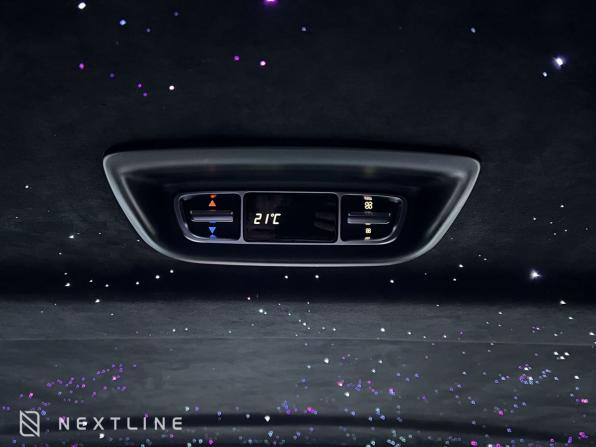 Mercedes-Benz V-Класс III (W447) Рестайлинг 2 с пробегом 2024 года, цена 20 490 000 рублей, 7000 км, минивэн, Автокод Объявления