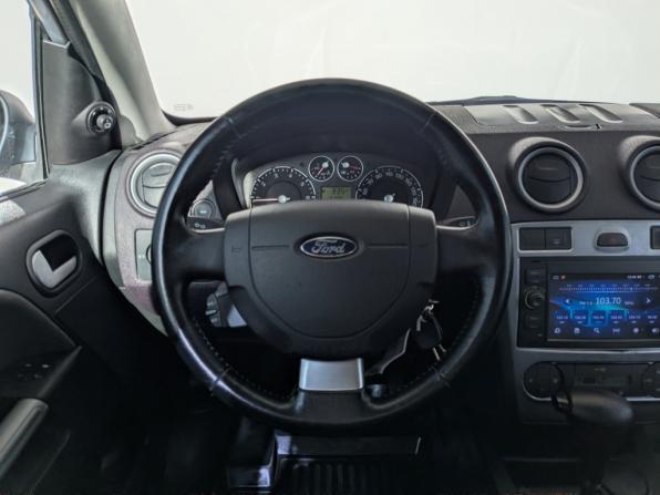 Ford Fusion I Рестайлинг с пробегом 2012 года, цена 800 000 рублей, 111925 км, хэтчбек, Автокод Объявления