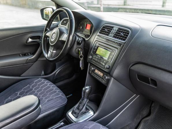 Volkswagen Polo V с пробегом 2013 года, цена 748 000 рублей, 237065 км, седан, Автокод Объявления