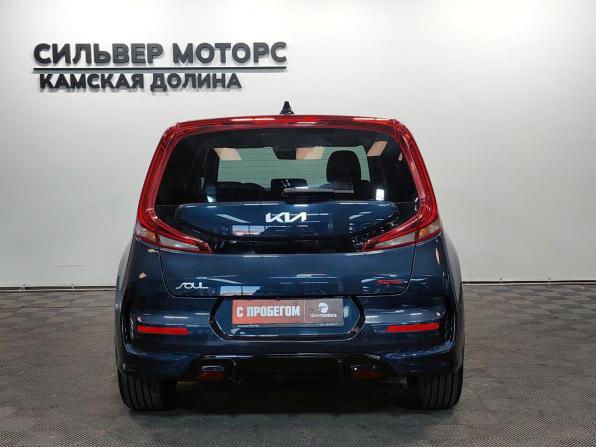 Kia Soul III Рестайлинг с пробегом 2022 года, цена 2 310 000 рублей, 65000 км, хэтчбек, Автокод Объявления