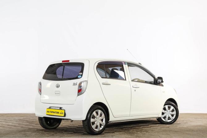 Daihatsu Mira e:S I Рестайлинг с пробегом 2015 года, цена 749 000 рублей, 113000 км, хэтчбек, Автокод Объявления