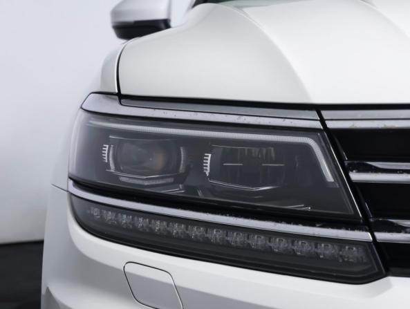 Volkswagen Tiguan II с пробегом 2018 года, цена 3 088 000 рублей, 50058 км, внедорожник, Автокод Объявления