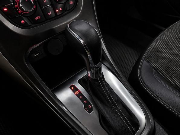 Opel Astra J с пробегом 2012 года, цена 809 000 рублей, 166675 км, хэтчбек, Автокод Объявления