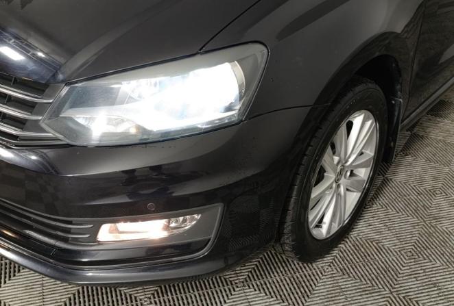 Volkswagen Polo V Рестайлинг с пробегом 2018 года, цена 1 080 000 рублей, 121029 км, седан, Автокод Объявления